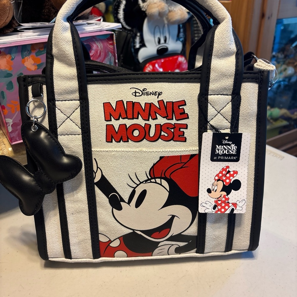 Disney Minnie Mouse Black and White Tote Bag. Crossbody strap or bag